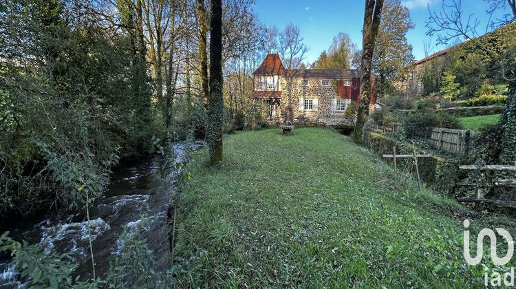 Ma-Cabane - Vente Maison Saint-Martin-de-Fressengeas, 210 m²