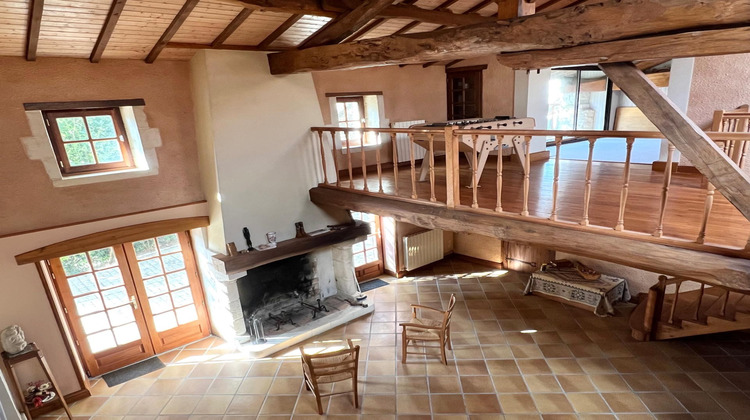 Ma-Cabane - Vente Maison Saint-Martin-de-Juillers, 250 m²