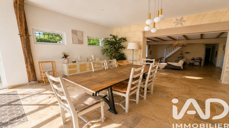 Ma-Cabane - Vente Maison Saint-Martin-de-Laye, 195 m²