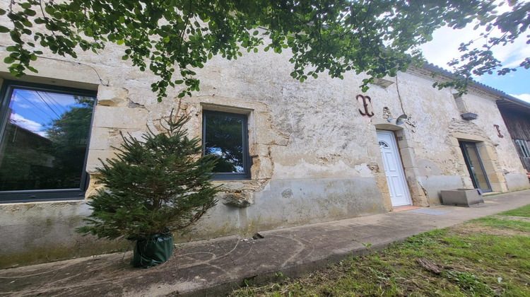 Ma-Cabane - Vente Maison Saint-Martin-de-Lerm, 186 m²