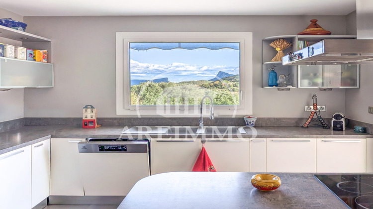 Ma-Cabane - Vente Maison Saint-Martin-de-Londres, 210 m²