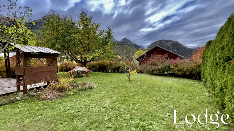 Ma-Cabane - Vente Maison Saint-Martin-de-Queyrières, 120 m²