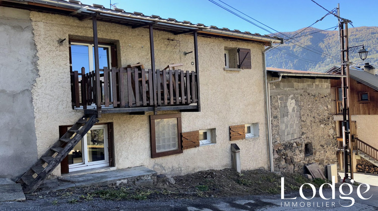 Ma-Cabane - Vente Maison Saint-Martin-de-Queyrières, 105 m²