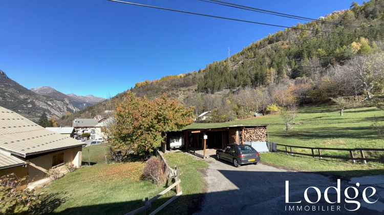 Ma-Cabane - Vente Maison Saint-Martin-de-Queyrières, 105 m²