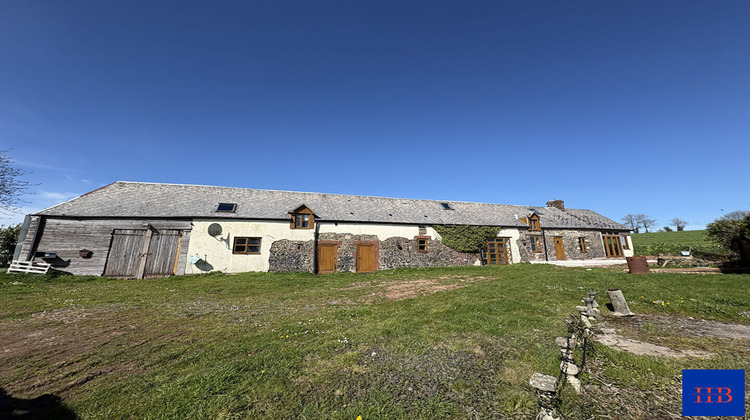 Ma-Cabane - Vente Maison SAINT-MARTIN-DES-BESACES, 160 m²