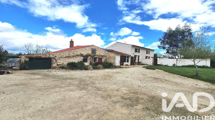 Ma-Cabane - Vente Maison Saint-Martin-des-Fontaines, 140 m²