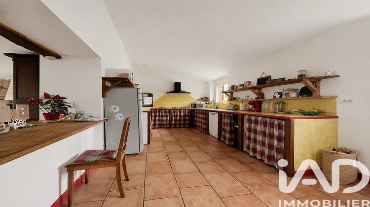 Ma-Cabane - Vente Maison Saint-Martin-des-Prés, 200 m²