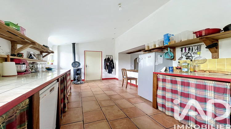 Ma-Cabane - Vente Maison Saint-Martin-des-Prés, 200 m²