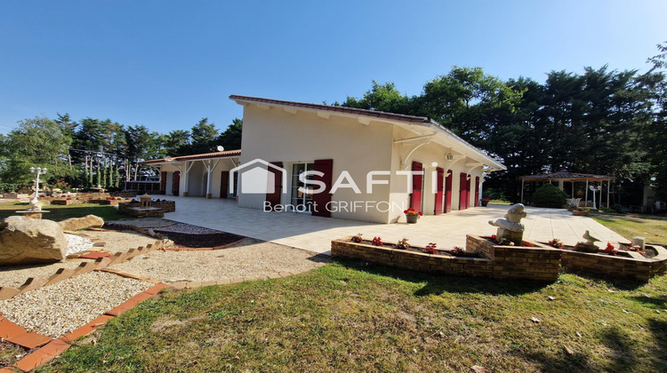 Ma-Cabane - Vente Maison Saint-Martin-des-Tilleuls, 197 m²