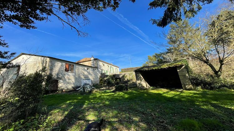 Ma-Cabane - Vente Maison Saint-Martin-du-Puy, 215 m²