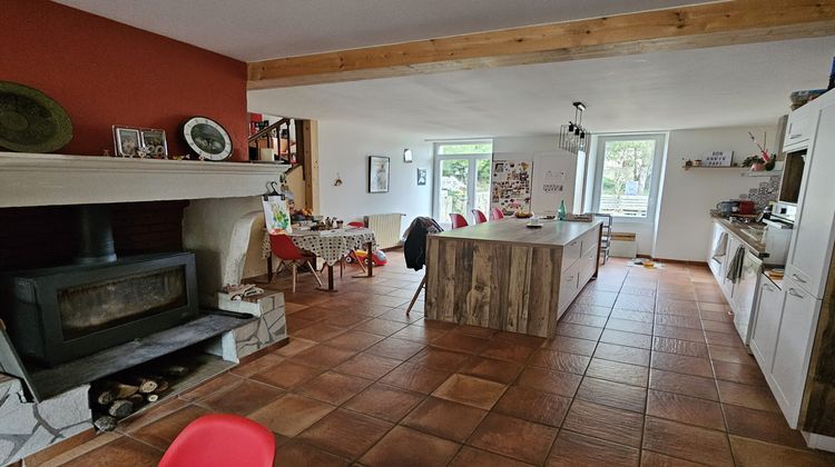 Ma-Cabane - Vente Maison Saint-Martin-du-Puy, 215 m²