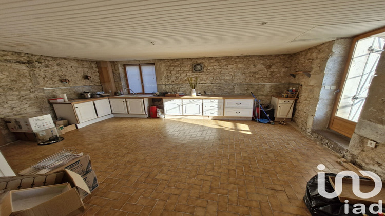 Ma-Cabane - Vente Maison Saint-Martin-du-Puy, 337 m²