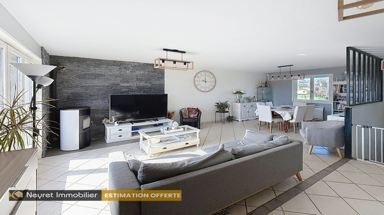 Ma-Cabane - Vente Maison Saint-Martin-la-Plaine, 105 m²