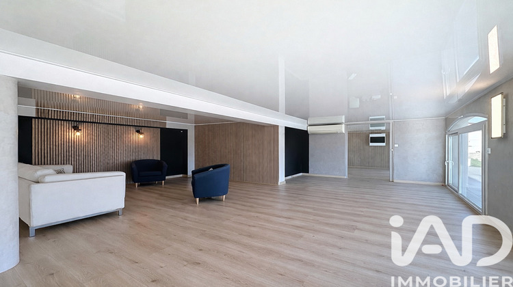 Ma-Cabane - Vente Maison Saint-Martin-la-Plaine, 260 m²