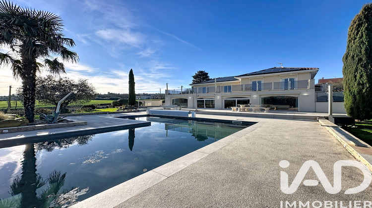 Ma-Cabane - Vente Maison Saint-Martin-la-Plaine, 260 m²