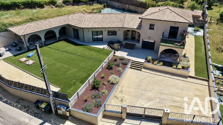 Ma-Cabane - Vente Maison Saint-Martin-la-Plaine, 236 m²