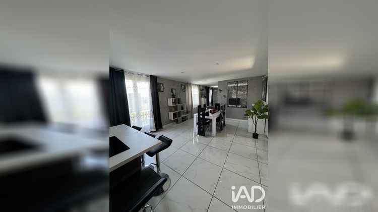 Ma-Cabane - Vente Maison Saint-Martin-la-Sauveté, 182 m²