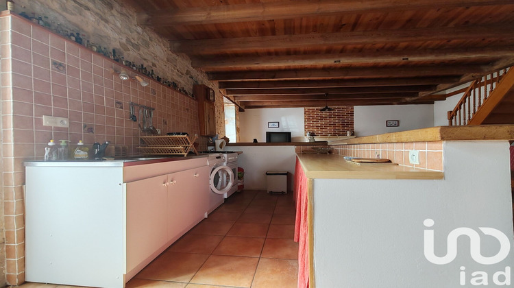 Ma-Cabane - Vente Maison Saint-Martin-Lars-en-Sainte-Hermine, 108 m²