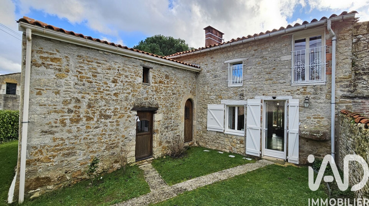 Ma-Cabane - Vente Maison Saint-Martin-Lars-en-Sainte-Hermine, 161 m²