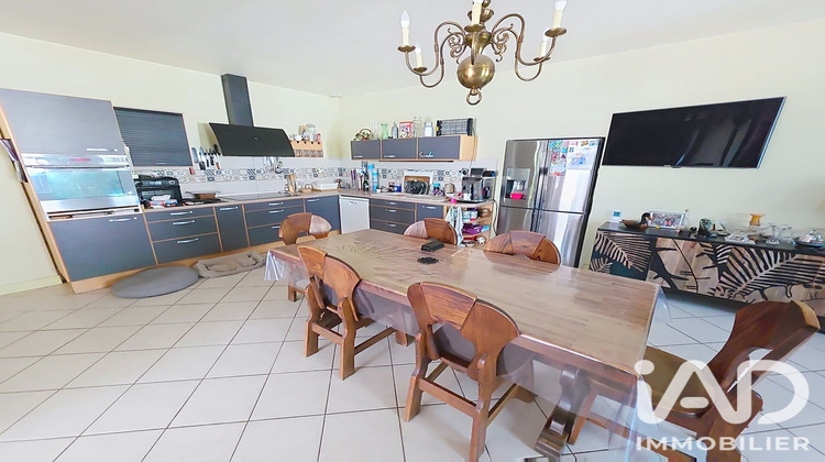 Ma-Cabane - Vente Maison Saint-Martin-le-Pin, 300 m²