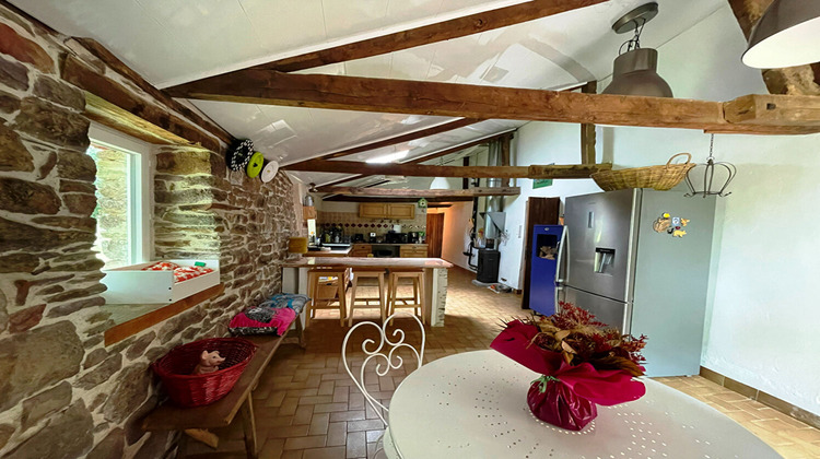 Ma-Cabane - Vente Maison SAINT-MAUGAN, 235 m²