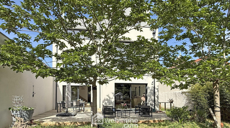 Ma-Cabane - Vente Maison Saint-Maur-des-Fossés, 220 m²