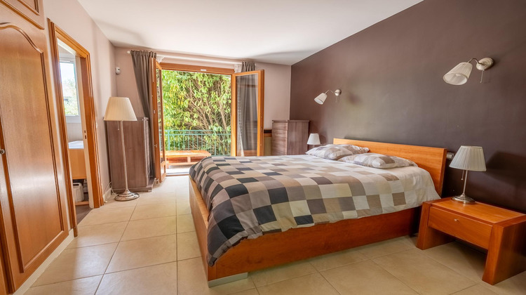 Ma-Cabane - Vente Maison Saint-Maur-des-Fosses, 200 m²