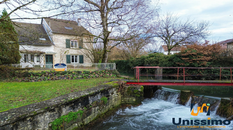 Ma-Cabane - Vente Maison Saint-Maurice-Colombier, 194 m²