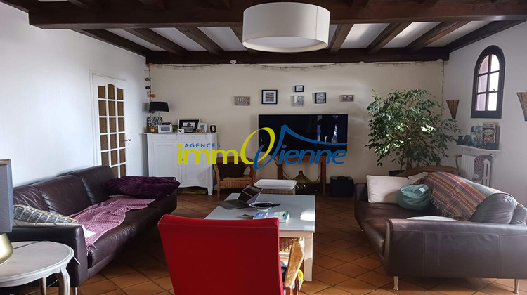 Ma-Cabane - Vente Maison SAINT-MAURICE-LA-CLOUERE, 130 m²