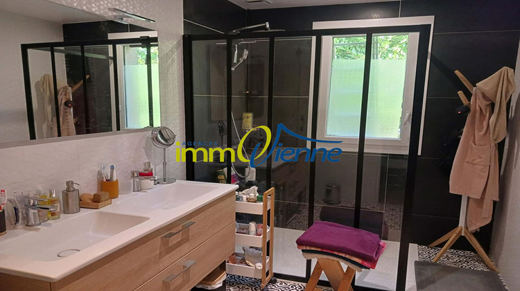 Ma-Cabane - Vente Maison SAINT-MAURICE-LA-CLOUERE, 130 m²