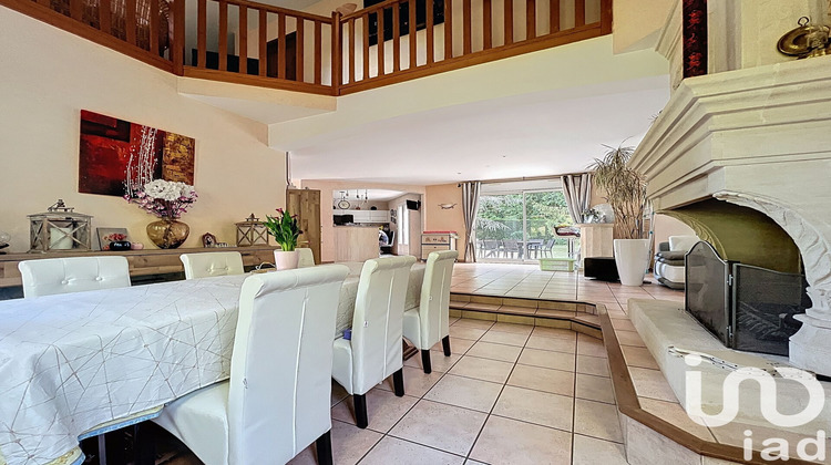 Ma-Cabane - Vente Maison Saint-Maurice-Montcouronne, 227 m²