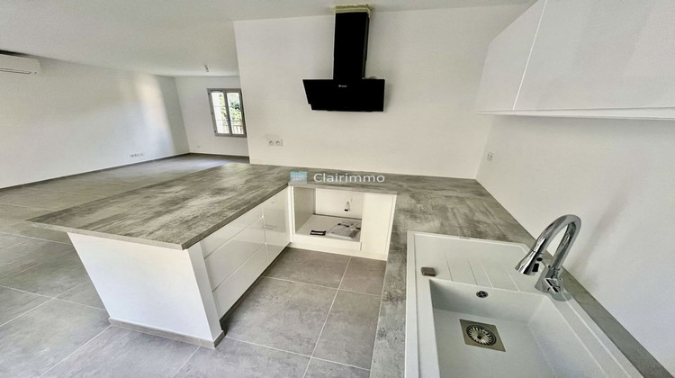 Ma-Cabane - Vente Maison SAINT MAXIMIN LA SAINTE BAUME, 76 m²