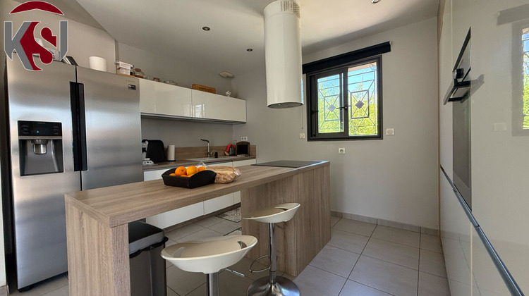 Ma-Cabane - Vente Maison SAINT-MAXIMIN-LA-SAINTE-BAUME, 146 m²