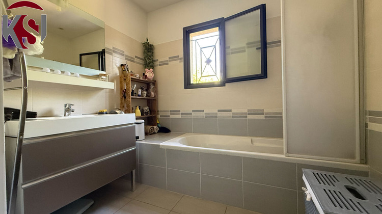 Ma-Cabane - Vente Maison SAINT-MAXIMIN-LA-SAINTE-BAUME, 146 m²