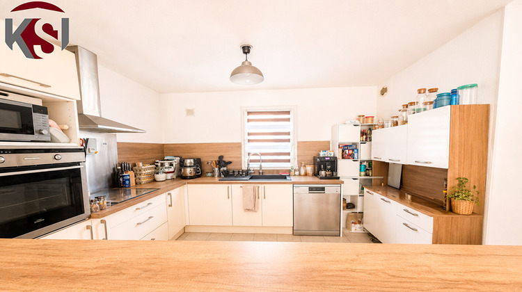 Ma-Cabane - Vente Maison SAINT-MAXIMIN-LA-SAINTE-BAUME, 98 m²