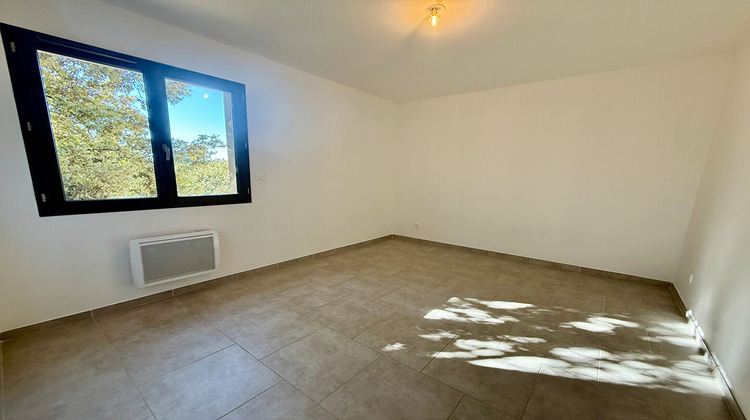 Ma-Cabane - Vente Maison SAINT-MAXIMIN-LA-SAINTE-BAUME, 69 m²
