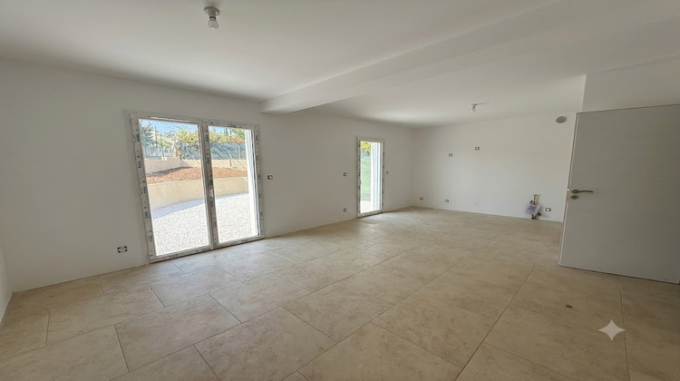 Ma-Cabane - Vente Maison SAINT-MAXIMIN-LA-SAINTE-BAUME, 76 m²