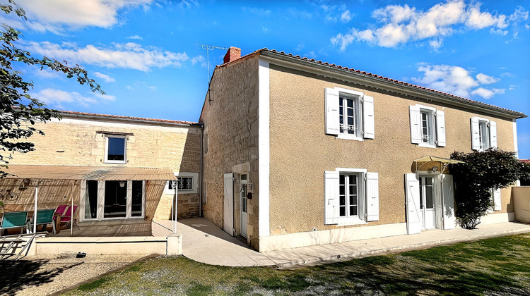 Ma-Cabane - Vente Maison SAINT-MEDARD-D'AUNIS, 296 m²