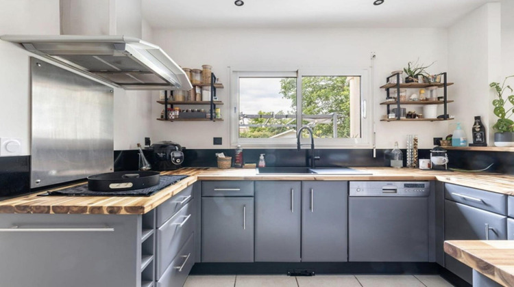 Ma-Cabane - Vente Maison Saint-Médard-d'Eyrans, 186 m²