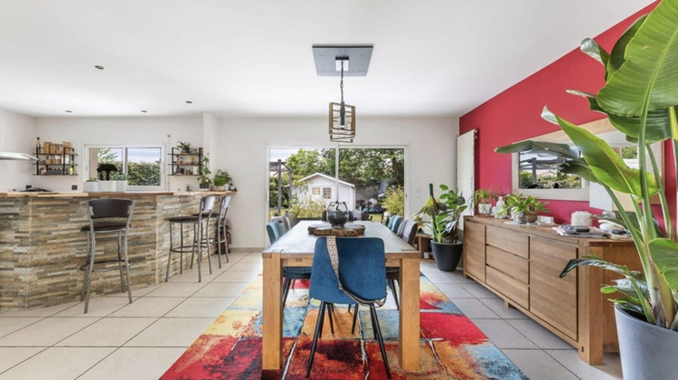 Ma-Cabane - Vente Maison Saint-Médard-d'Eyrans, 186 m²