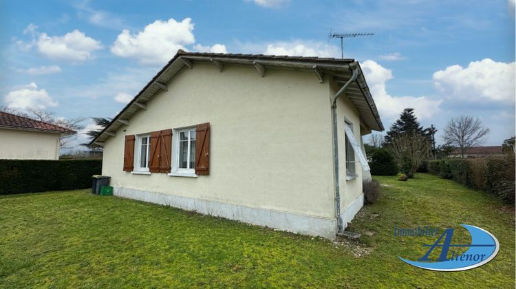 Ma-Cabane - Vente Maison SAINT-MEDARD-DE-GUIZIERES, 70 m²