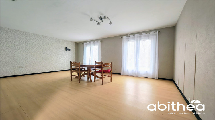 Ma-Cabane - Vente Maison Saint-Médard-de-Guizières, 102 m²