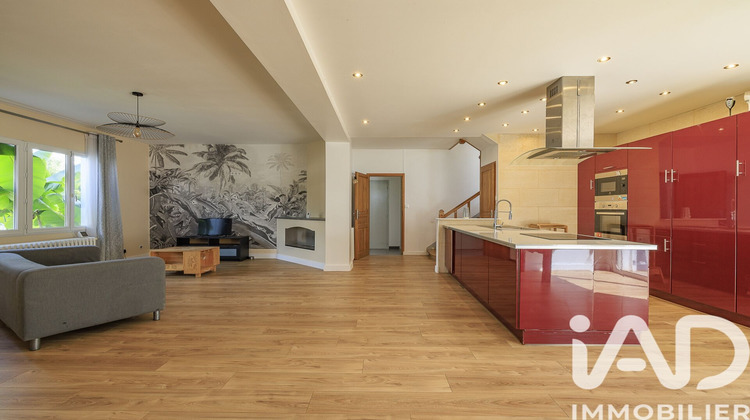 Ma-Cabane - Vente Maison Saint-Médard-de-Guizières, 193 m²