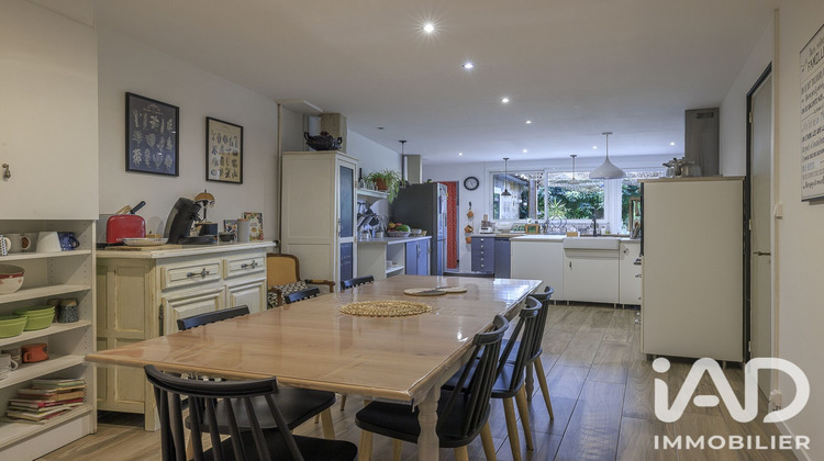 Ma-Cabane - Vente Maison Saint-Médard-de-Guizières, 322 m²