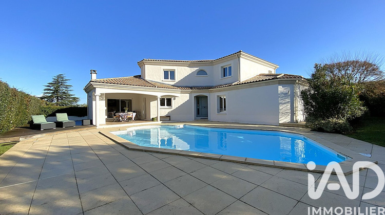 Ma-Cabane - Vente Maison Saint-Médard-en-Jalles, 200 m²