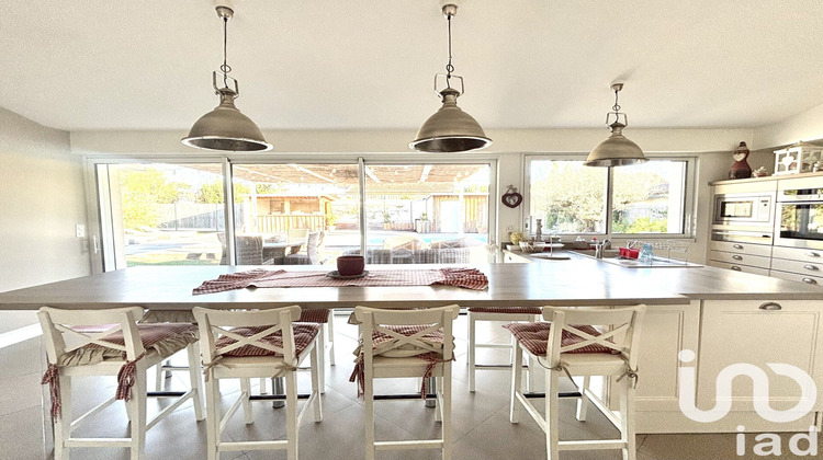 Ma-Cabane - Vente Maison Saint-Médard-en-Jalles, 212 m²