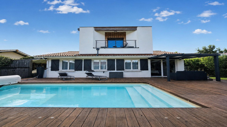 Ma-Cabane - Vente Maison Saint-Medard-en-Jalles, 166 m²