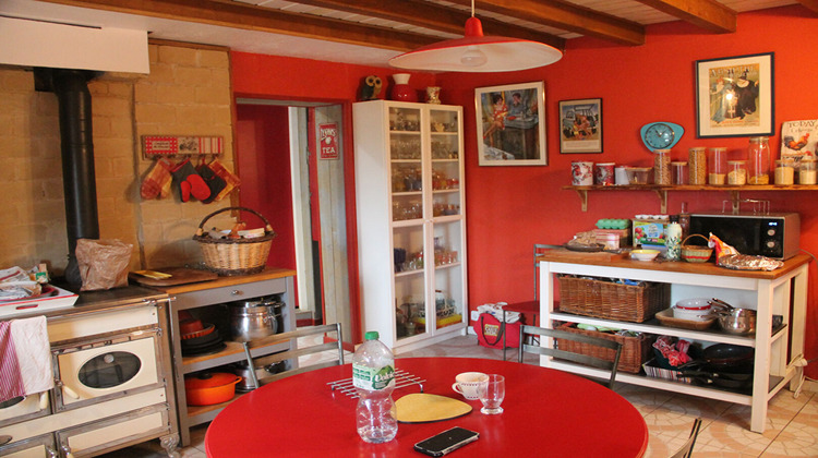 Ma-Cabane - Vente Maison SAINT-MEDARD-LA-ROCHETTE, 197 m²