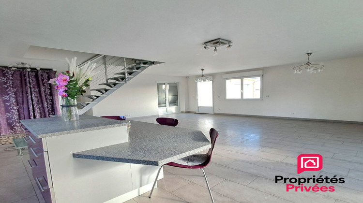 Ma-Cabane - Vente Maison SAINT MEMMIE, 225 m²