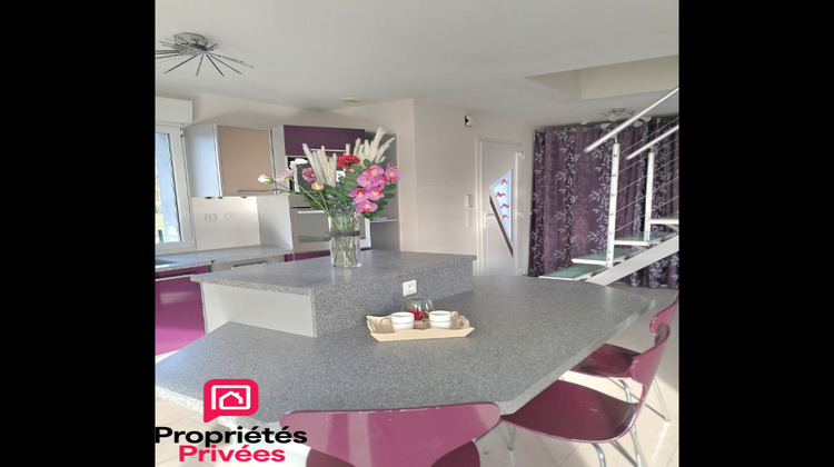 Ma-Cabane - Vente Maison SAINT MEMMIE, 225 m²